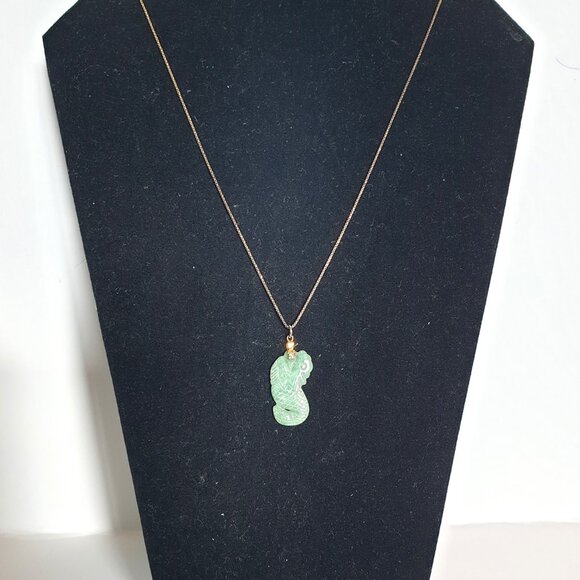 Vintage Hand Carved Double Sides Genuine Green Jade Dragon-Koi Pendant - Picture 7 of 15